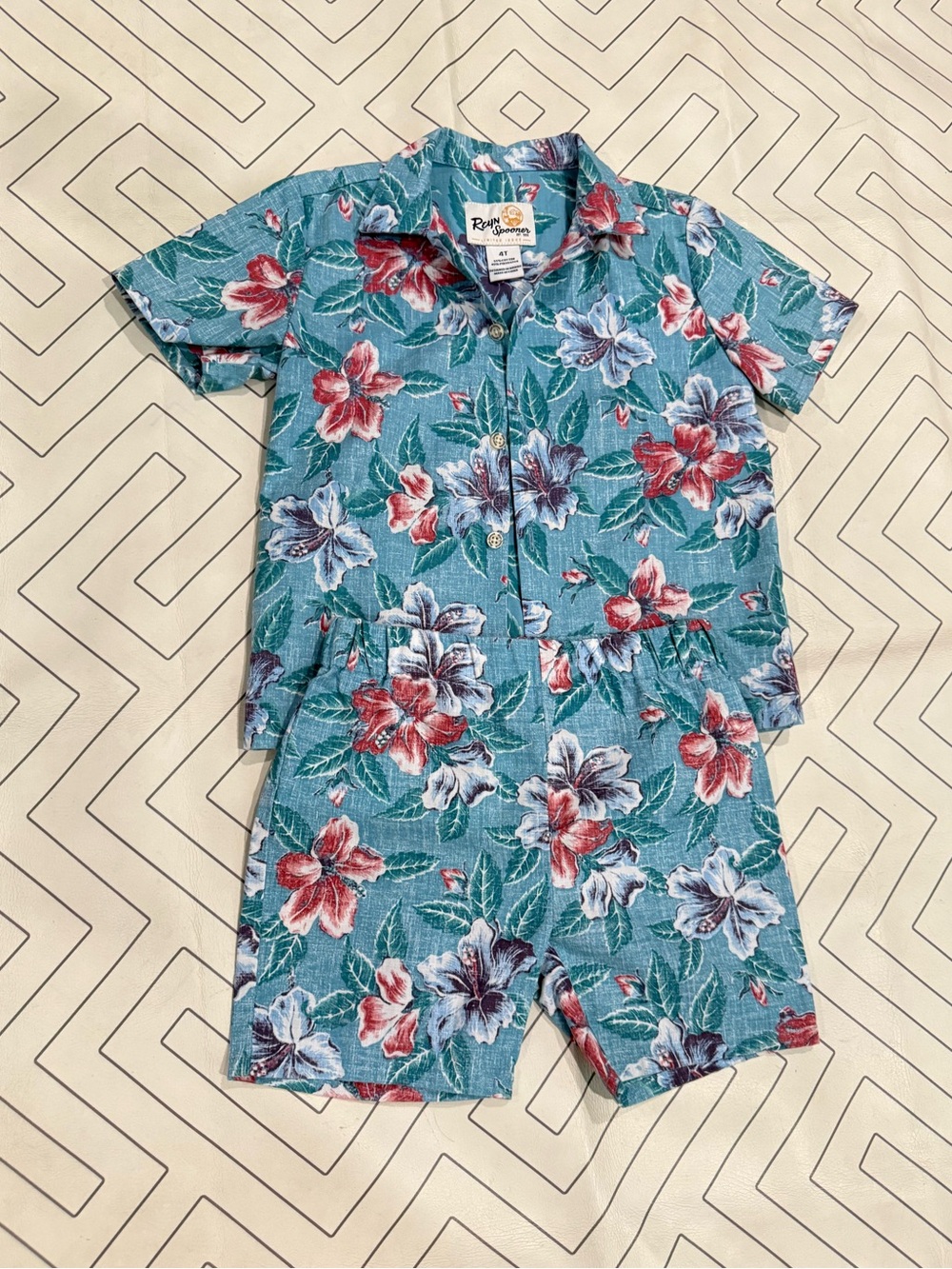 Reyn Spooner Hawaiian Floral Matching Set